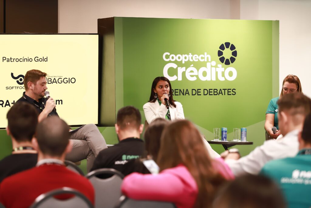 Transformação digital em cooperativas de crédito com foco em pessoas e tecnologia