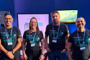 Pessoas representantes da Lecom e Nexum no CIO Cerrado Experience 2026
